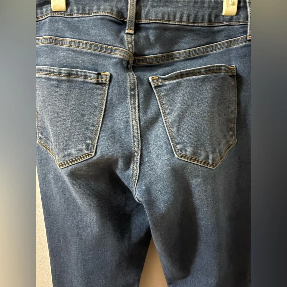 Old Navy Pop Icon Skinny Jeans Distressed Women Size 8 - Picture 6 of 8